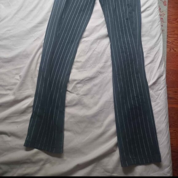 Lululemon straight leg low rise regular length leggings - Sz4 - Picture 6 of 6